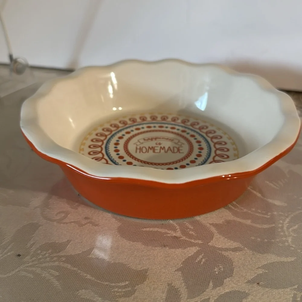 Celebrate It. Small Charming Ceramic pie with Happiness Quote 6” inches